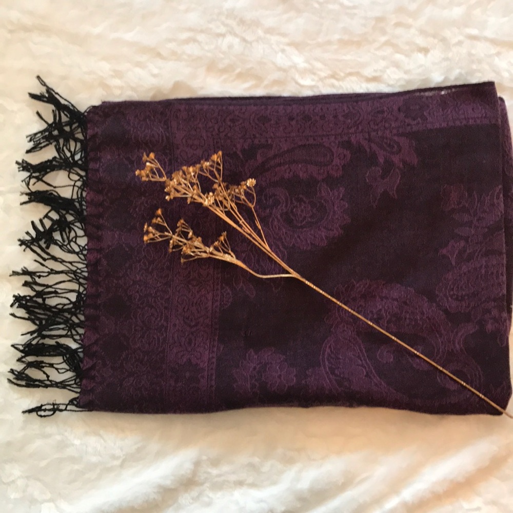 Purple scarf 🌹